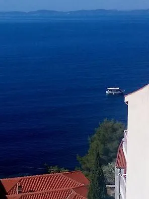 Studios Stefania Neos Marmaras