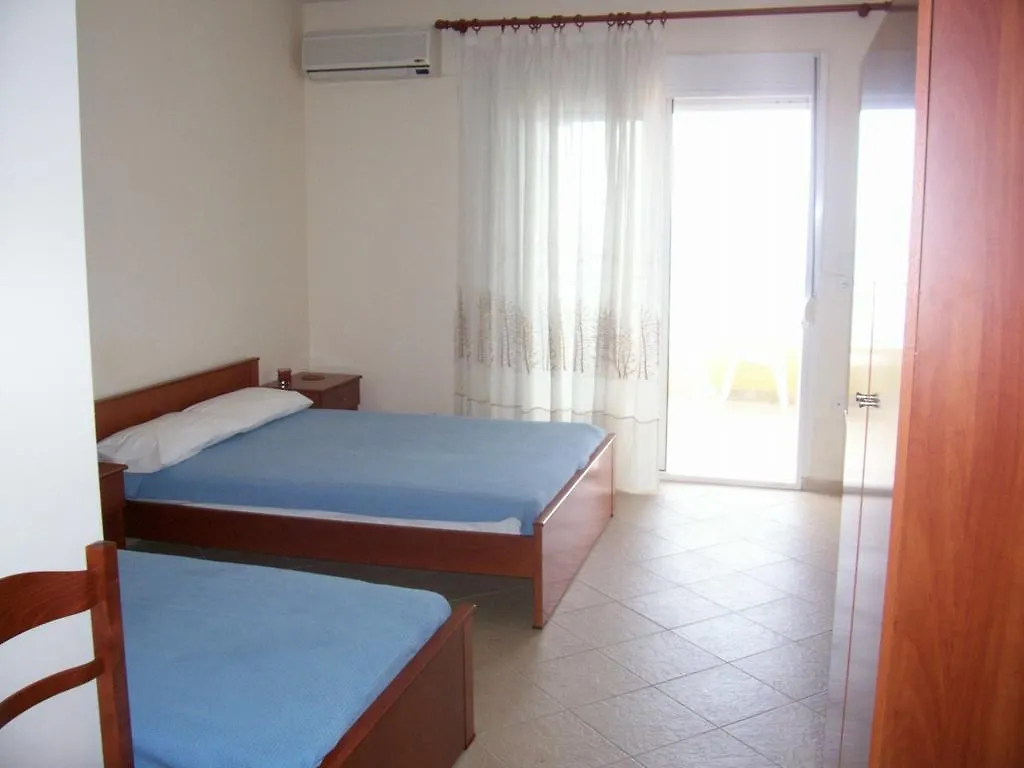 Studios Stefania Neos Marmaras Apartament